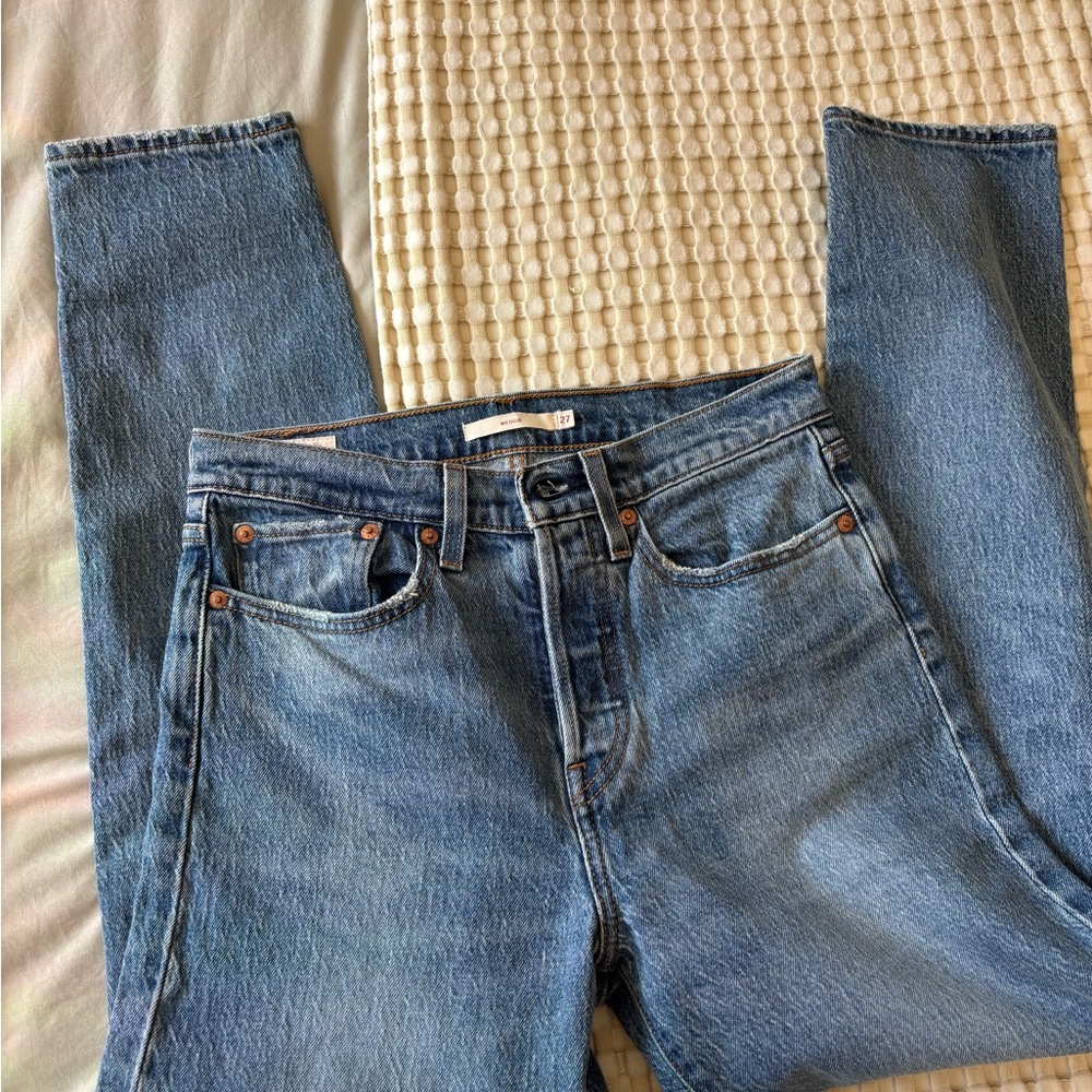 Levi's High Rise Wedgie Light Blue Jeans